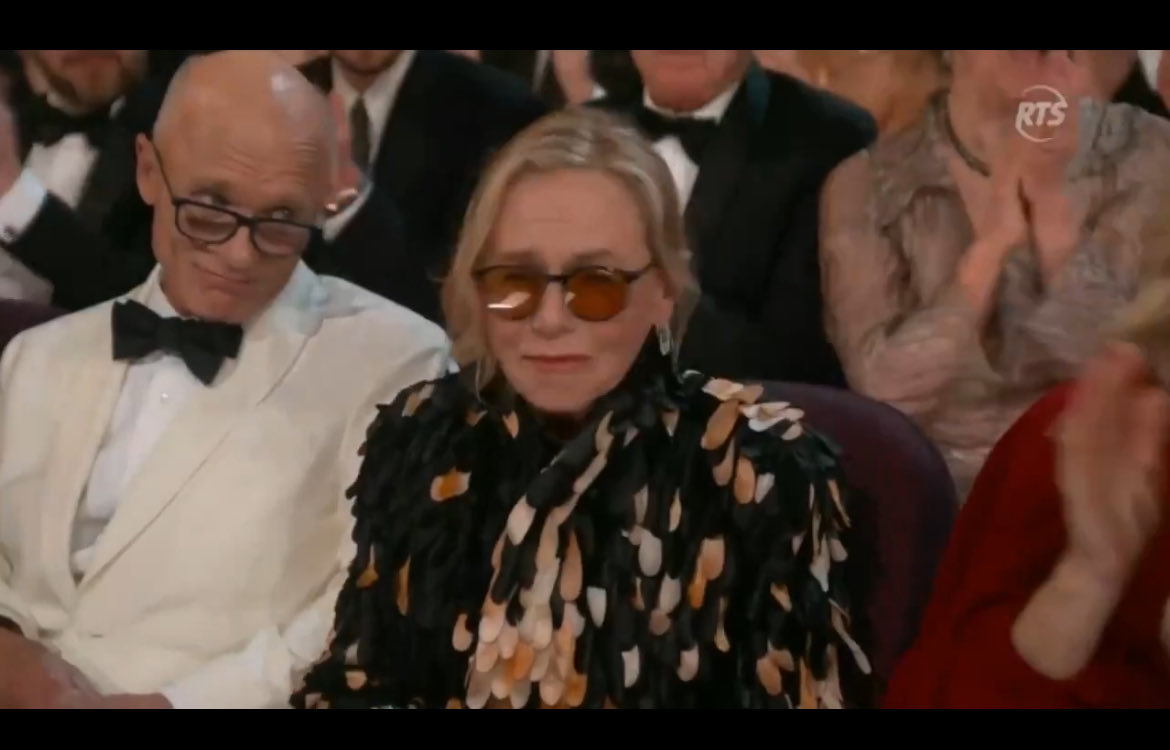 myrogeniche's tweet photo. Ed Harris should win an Emmy for the look he gave Amy Madigan when she won her Oscar https://t.co/MiHxlCq8a8