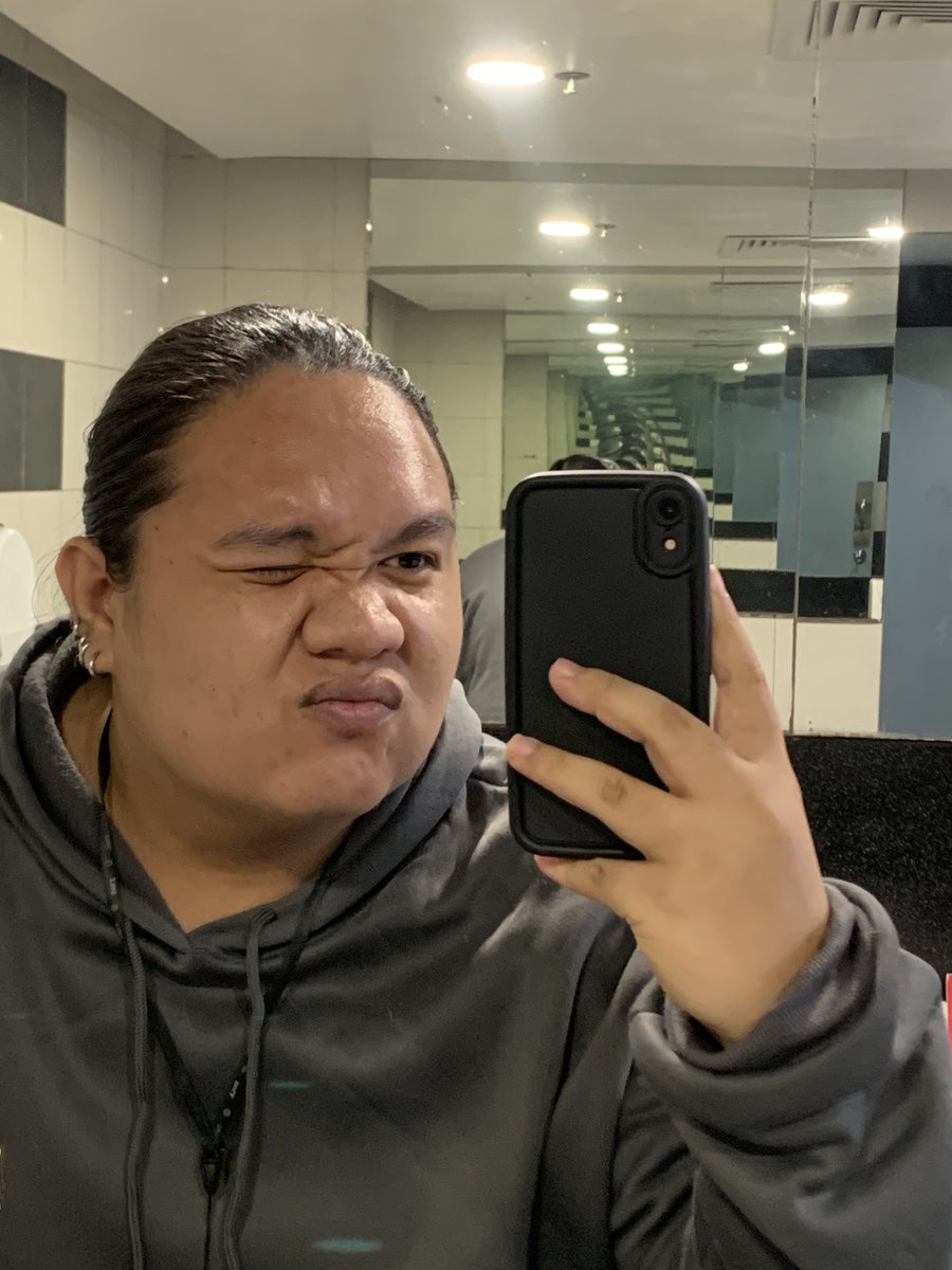 CommanderCreamm's tweet photo. 😛 https://t.co/FzPdhf0zAw