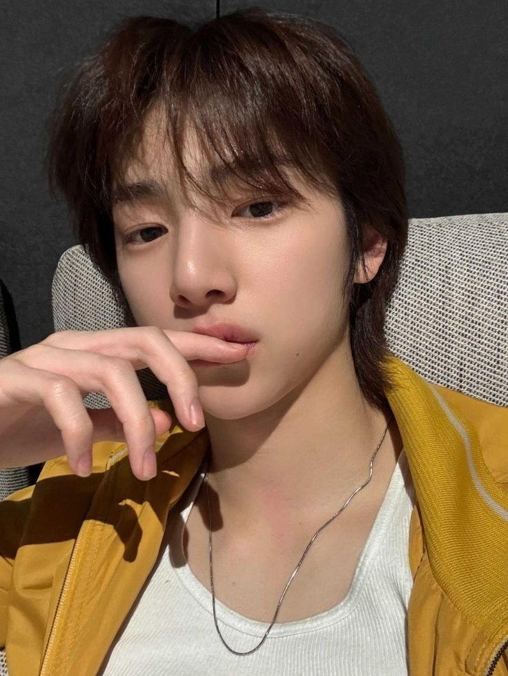 K.YJU tweet media