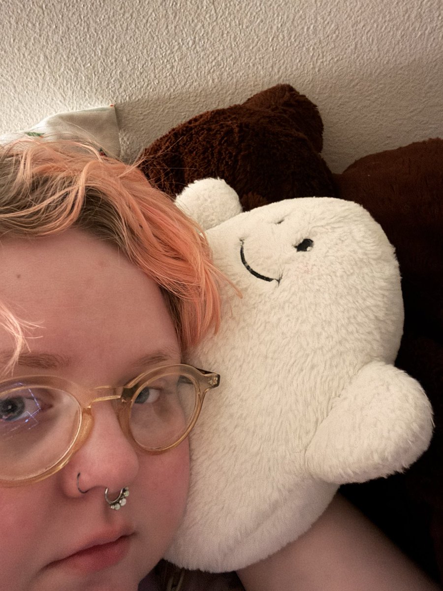 tori toot tweet media