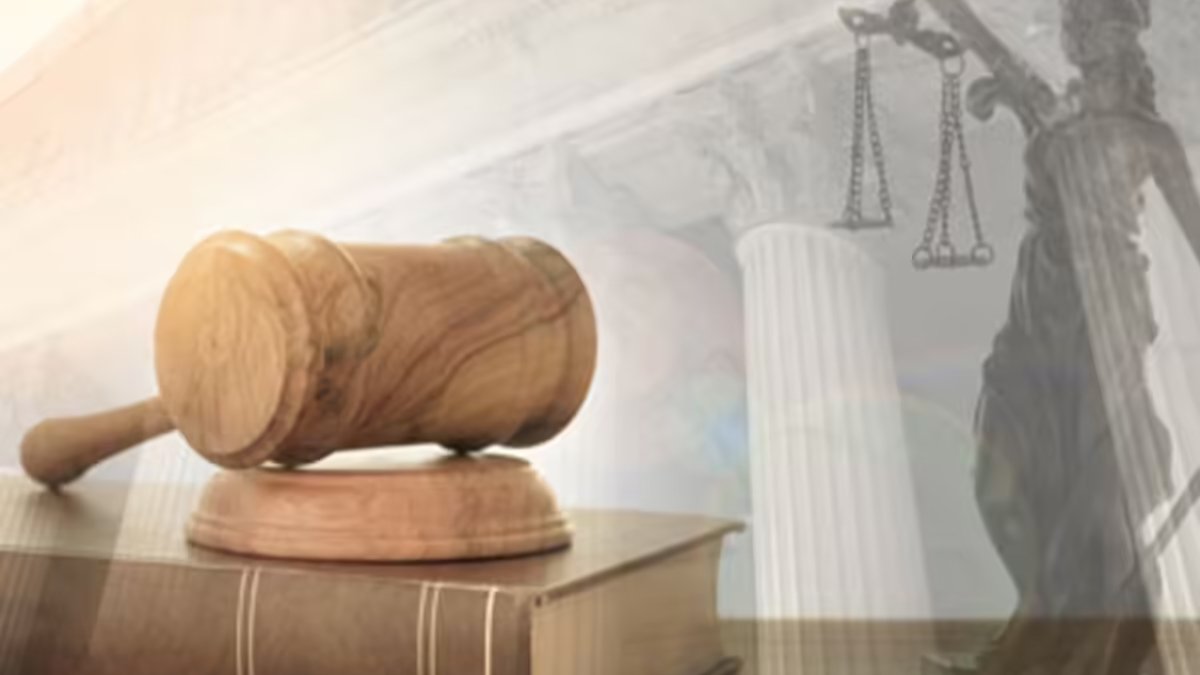 Grihik126837's tweet image. Goa Consumer Forum Orders Developer to Repair Flat Seepage Within Three Months, Pay ₹25,000 Compensation

Read the full news here👇
news.grihik.com/real-estate-ne…

#Goa #ConsumerForum #RealEstateNews #PropertyDispute #BuilderAccountability #grihik