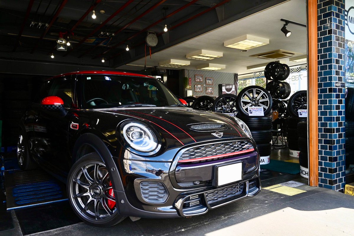 fit7377's tweet image. MINI F56におすすめの純正18インチホイールなど

状態の良い中古を厳選しています。

町田店では
MINIホイール約50セット展示。
試着もできます。

#mini
#minicooper #miniF56
#ミニクーパー
#miniカスタム
#miniホイール
#町田
#相模原