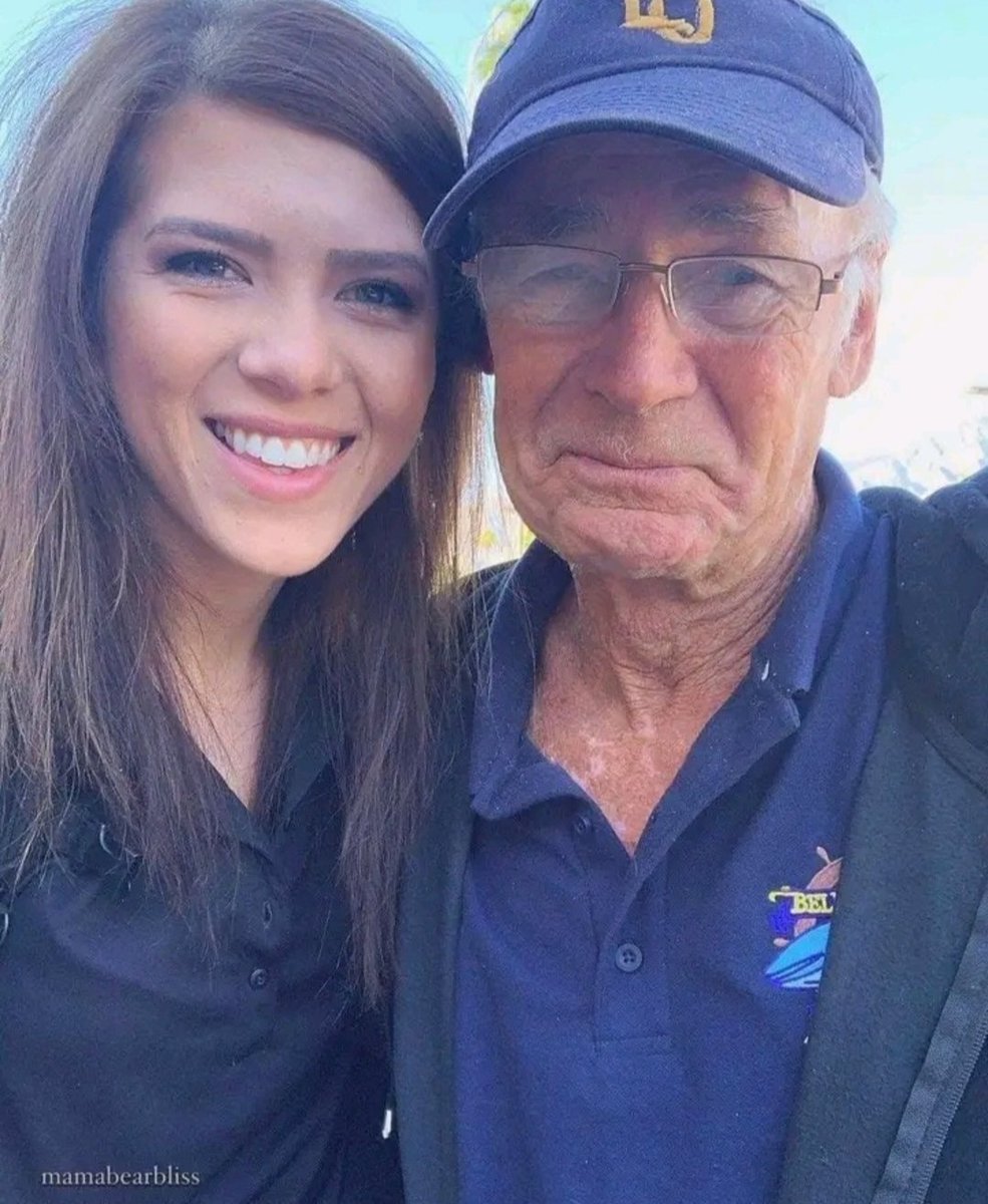 TechwithPeter's tweet photo. This is John. He was my Uber driver on the way to the airport yesterday. He asked why I was traveling, and I said it was for work. Then he asked if I was about 28. I said 27.

John told me that his daughter passed away unexpectedly when she was 29. He tried to save her, but he found her too late. He said he was holding his son when his own father passed away.

“I wish I could’ve done more. Why couldn’t I bring her back?” he said, his voice full of pain.

Then he said, “I’m so sorry for all of this. I haven’t met anyone so kind and understanding. You made me feel like I had someone to talk to.”

He gently patted my arm and added, “Please don’t let the world change you. Keep smiling, keep being kind. You’ve shown me how much kindness a stranger can offer. You never know what someone is going through, especially behind the smile they’re hiding behind. Thank you, sweet girl.”

Be kind to others. Always. Show compassion, listen to people, ask how their day is going, smile at strangers, say hello in the store, and do little acts of kindness every day. Start a conversation with your Uber driver. It might mean more to them than you realize and help them in ways you can’t even imagine. ❤️

Credit: @mamabearbliss