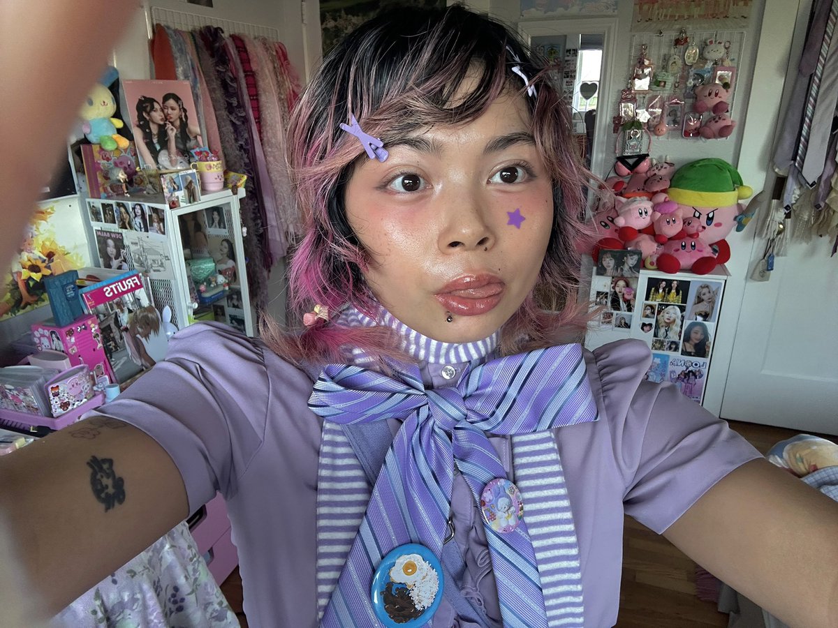 mik★mik⨾ tweet media