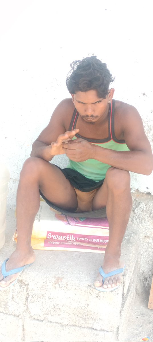 BabuTravel5331's tweet photo. Hii friends 
Near my area Hindi boy 
How is it....
Who all like hindi boys comment on me.. https://t.co/aWPh2IGFBw