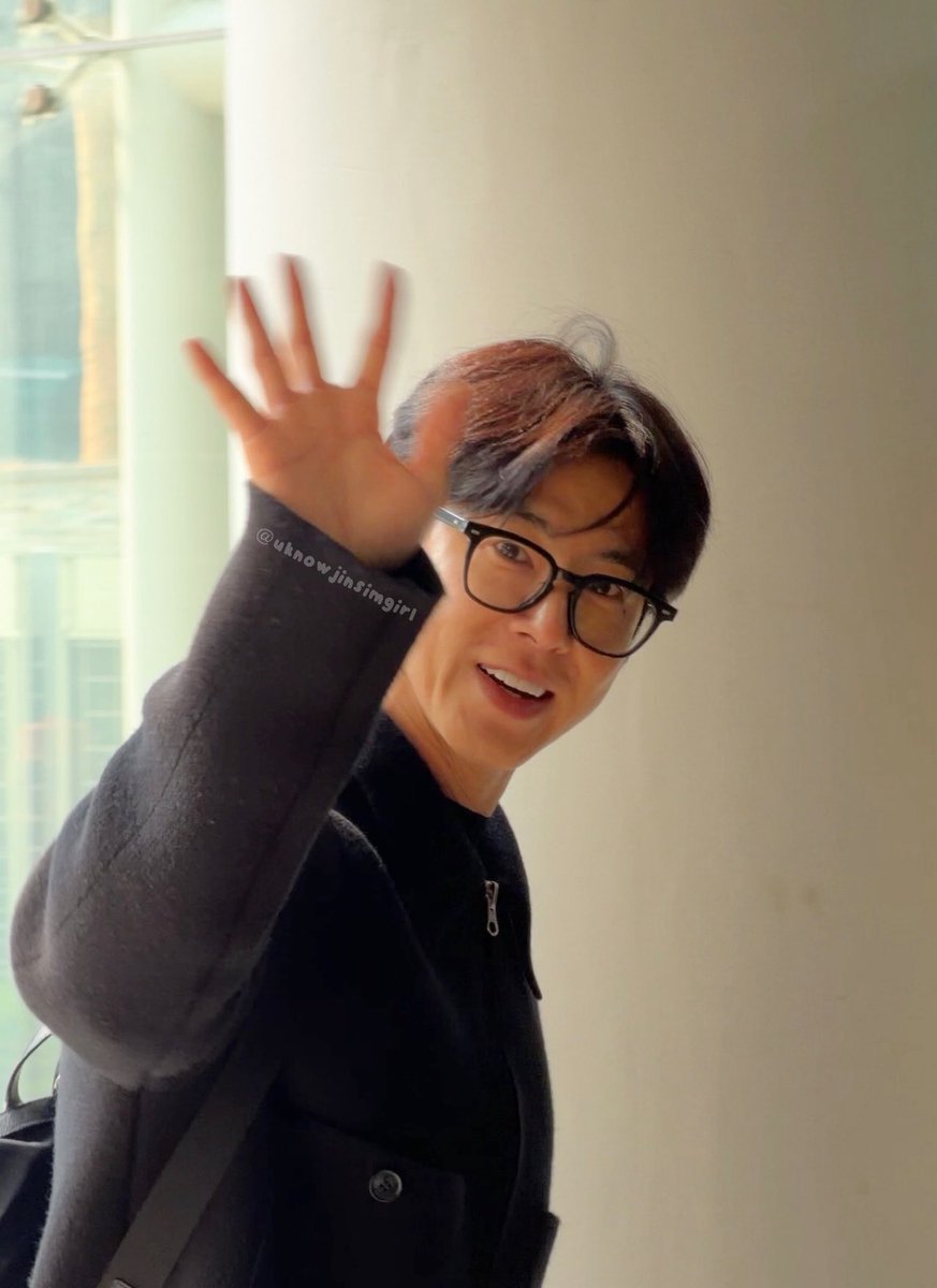 260316 유노윤호 입국 🤓👋🏻
오늘도 기부니가 좋은 유노..!

#유노윤호 #정윤호 #UKNOW #YUNHO
#ユノ #ユンホ #CHUNGYUNHO
#東方神起 #동방신기 #TVXQ