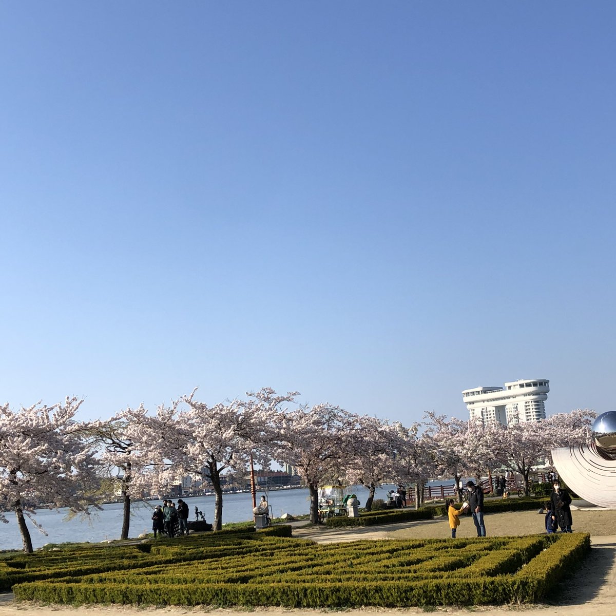 SPYM3000 tweet media