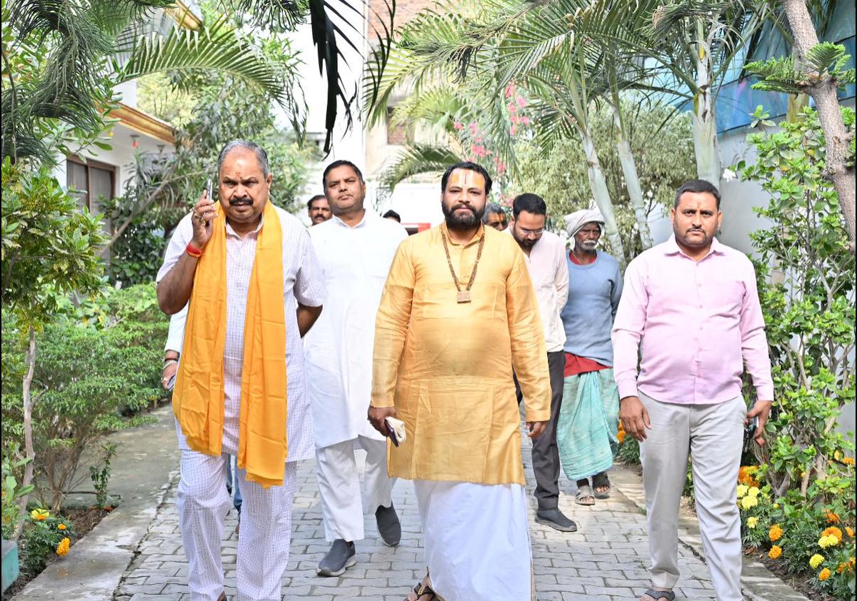 Prem Narayan Pandey tweet media