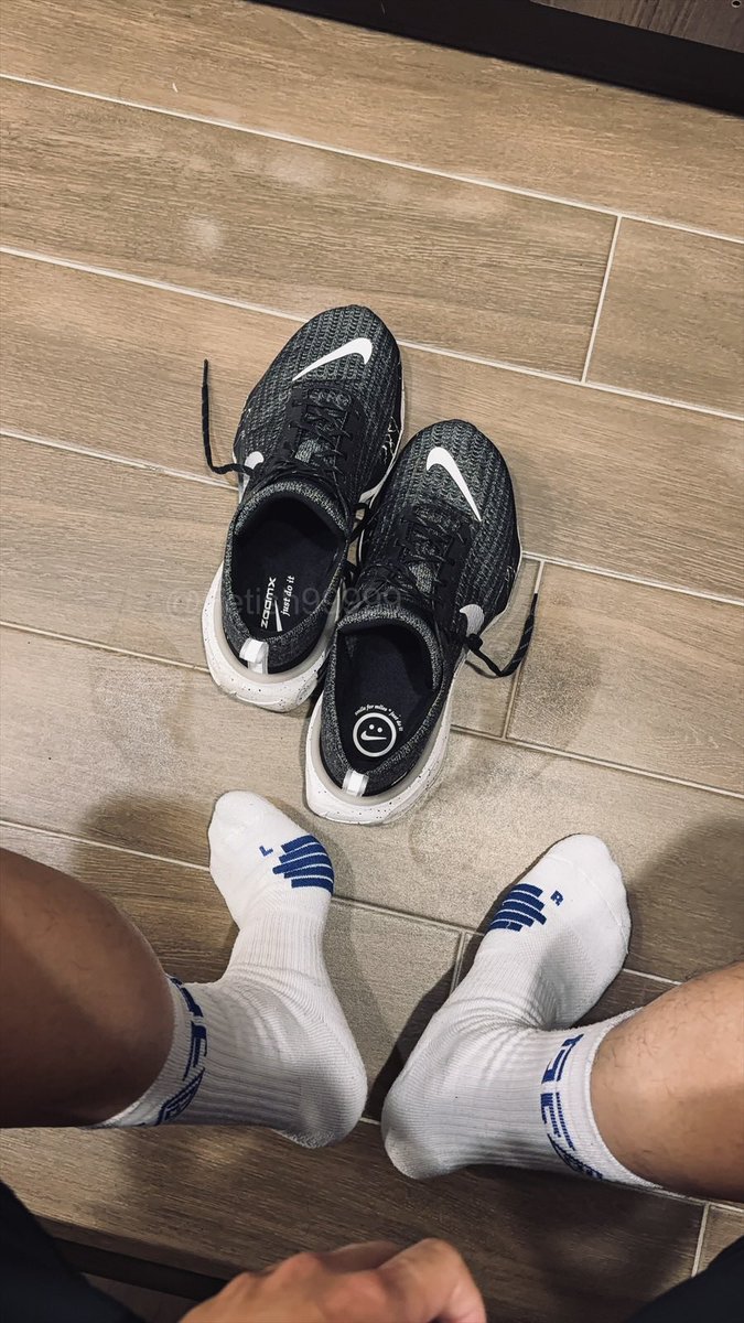 私はUS11.5小叔です tweet media