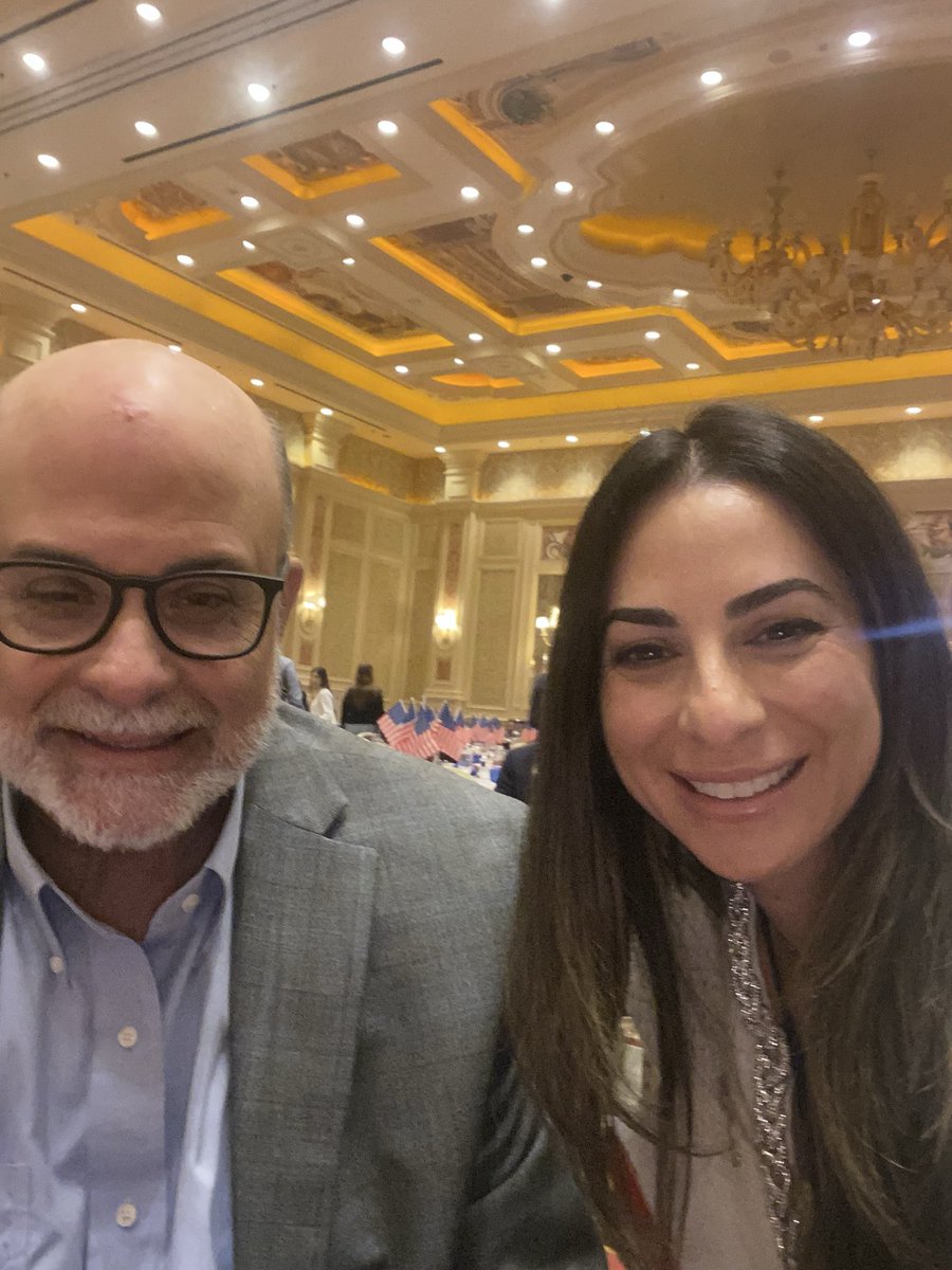 Elizabeth Barcohana tweet media