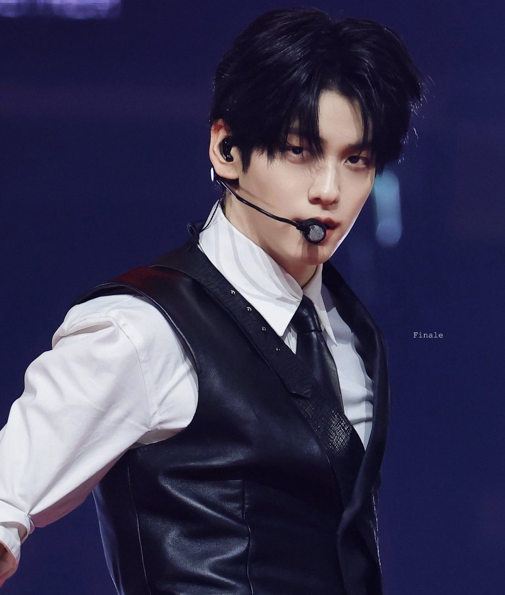 formystarss's tweet image. I still think about 2025 SBS Gayo Daejeon Soobin and Yunjin