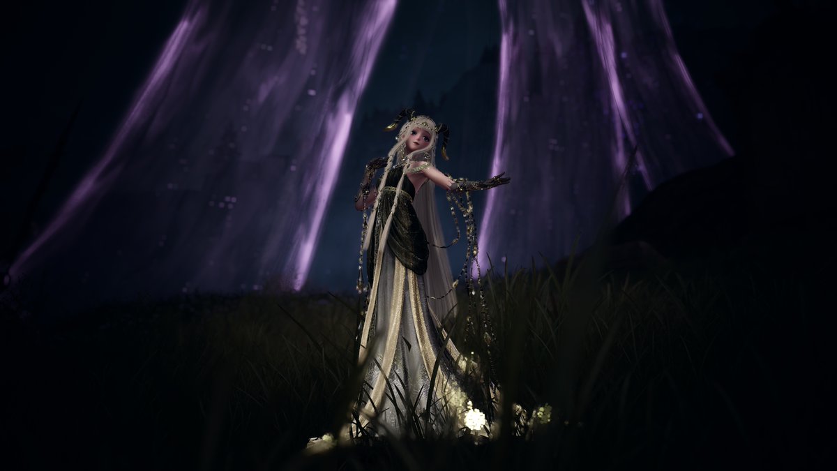 I cant get enough of this outfit! :3 

#InfinityNikki #UncrownedHeart