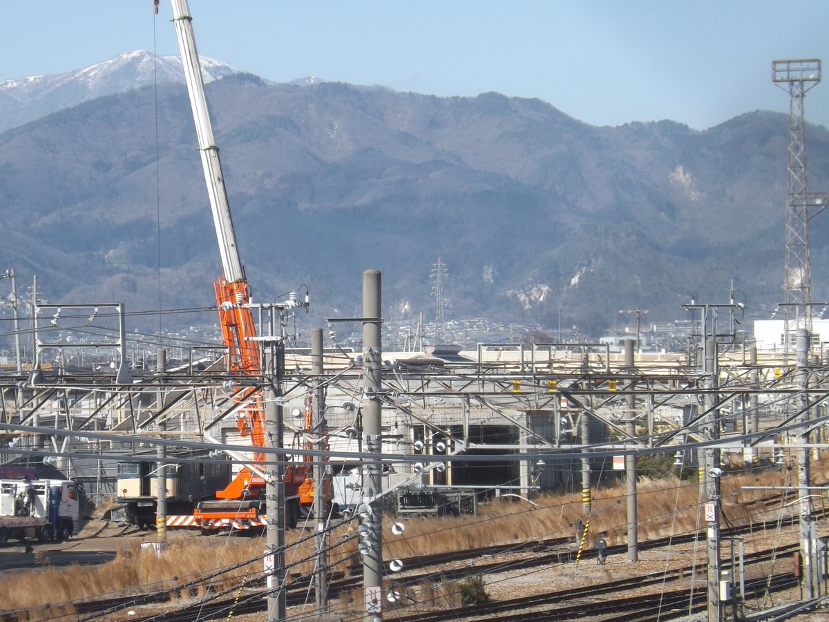 KITAURAKAZE's tweet photo. さよならEF62 7
篠ノ井で保管されていた幻の機関車が解体されました…
2026年3月16日　篠ノ井にて https://t.co/7K1G6Lb2Tu