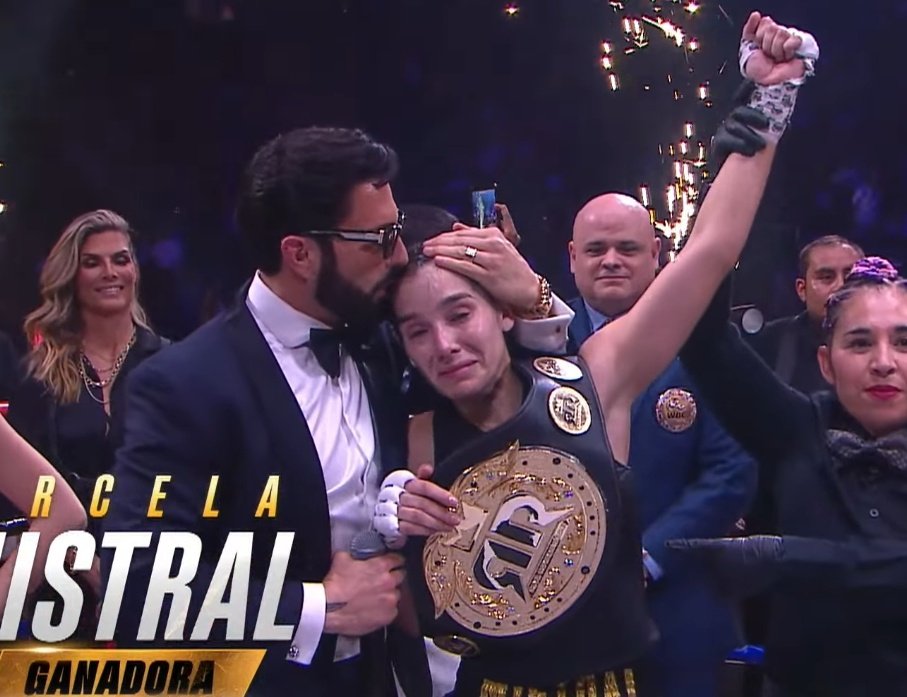 MARCELA MISTRAL VENCE A KARELY RUIZ 🥊

#marcelamistral #KarelyRuiz #RingRoyale