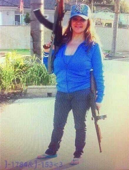 Ganó Marcela claro que si 

 #RingRoyal