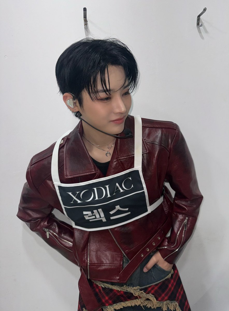 Hyuzuolif's tweet photo. @lexverseintl #HappyLexDay26
#EternalCrownLex
#μ΄ν°λν¬λΌμ΄λ μ€
#XODIAC #μλμ
#LEX #λ μ€ #XBLISS
Izin tag π€ @itslaylaa67 @Zo_delima https://t.co/jkp5Lablox
