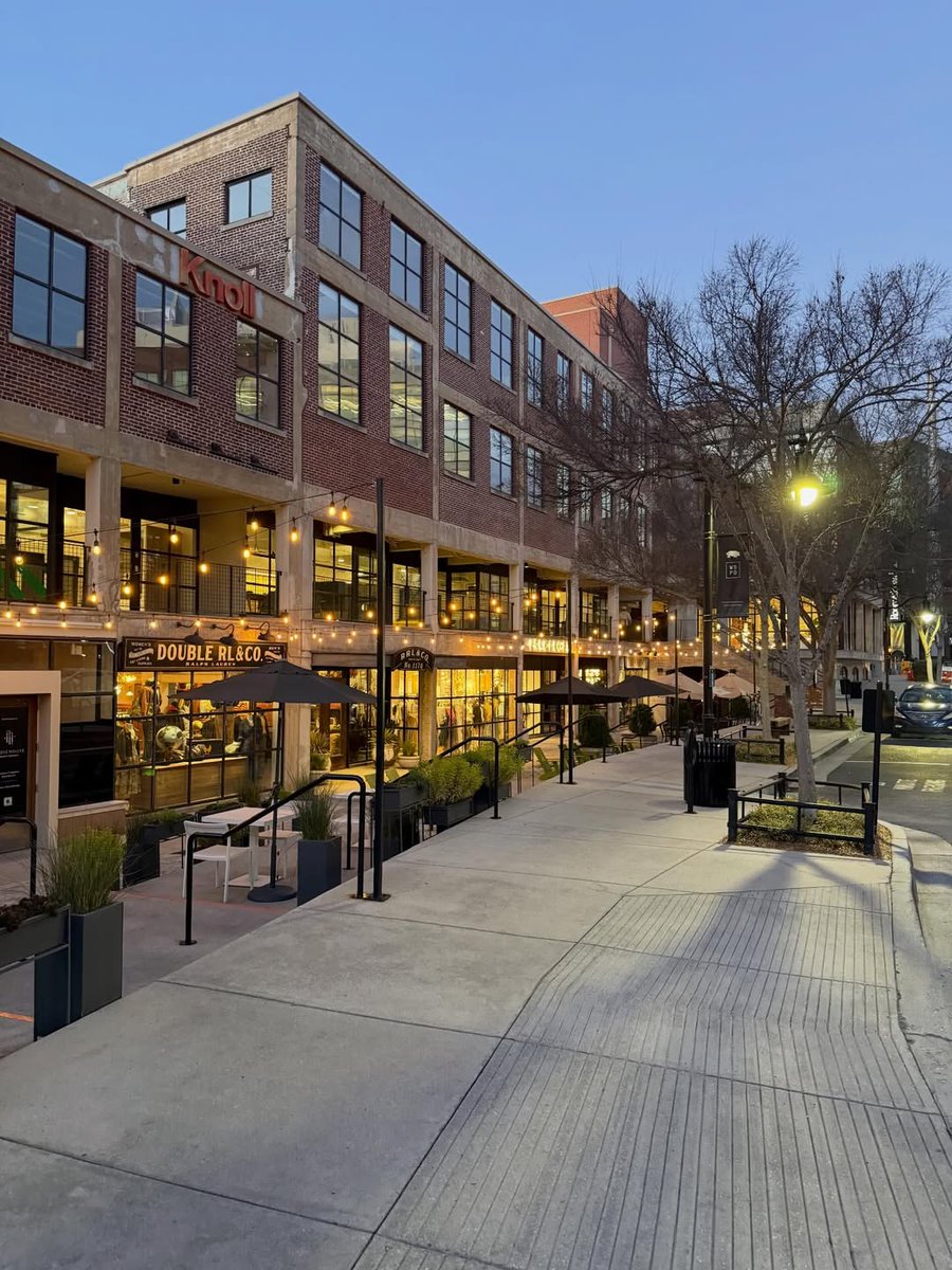 Simply Buckhead tweet media