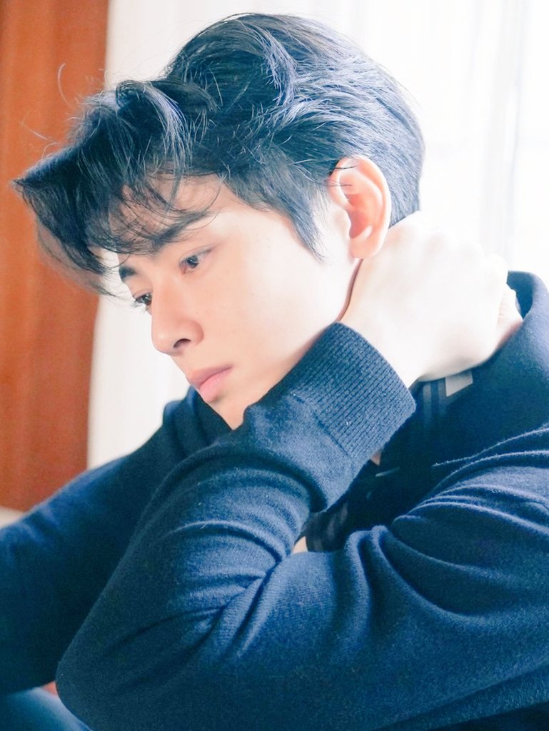 Eunwoo, please eat well, sleep when you can, and don’t stress too much about things you can’t control. We’ve got your back, always.
#CHAEUNWOO