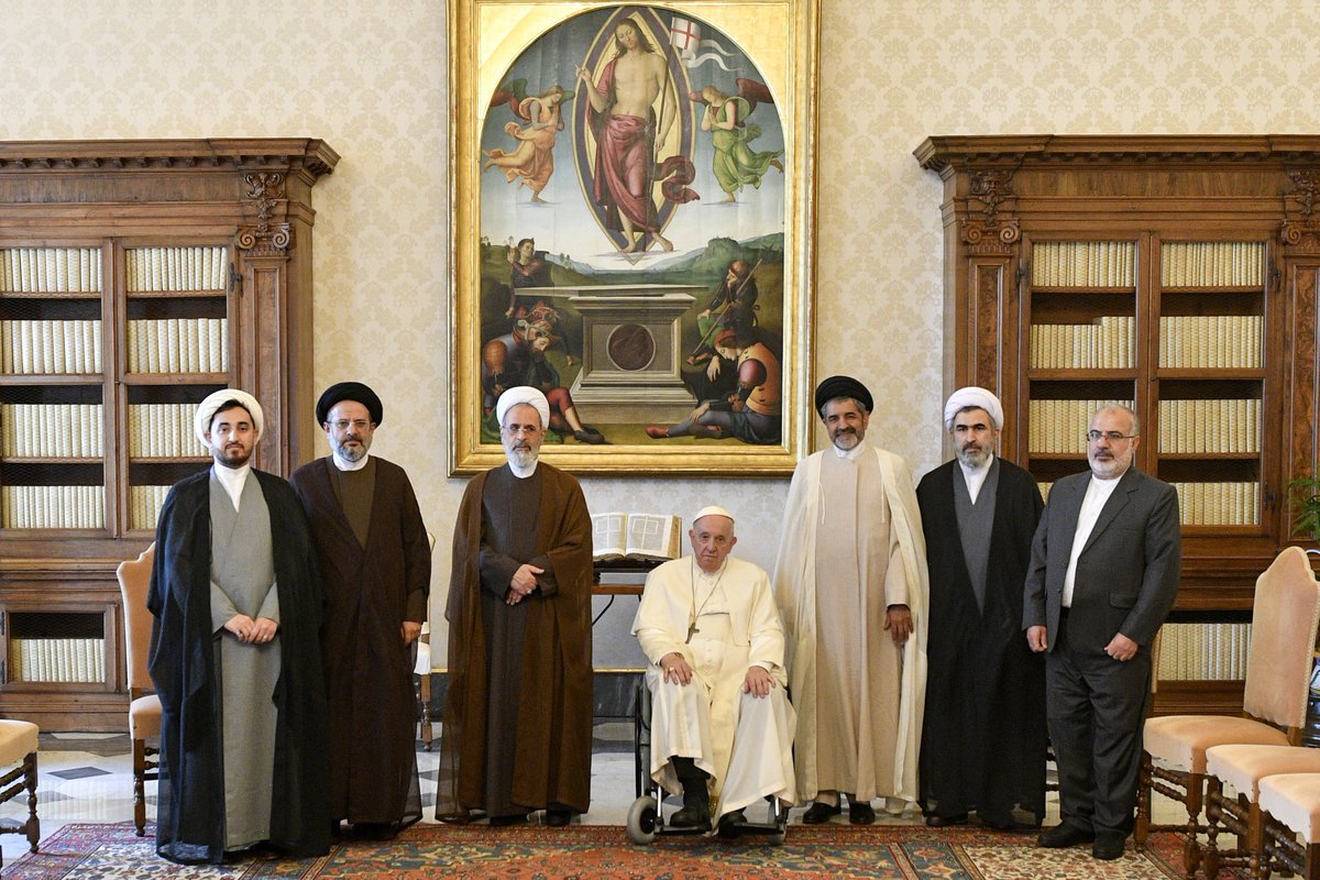 Los jesuitas se prepararon para desmembrar el imperio anglo.

Separa a EEUU de Reino unido.

Luego lo cristianizara, Irán es occidente. Por algo Francisco no vería el contrataque brutal contra el sionismo y no sabemos si lo envenenaron los judíos