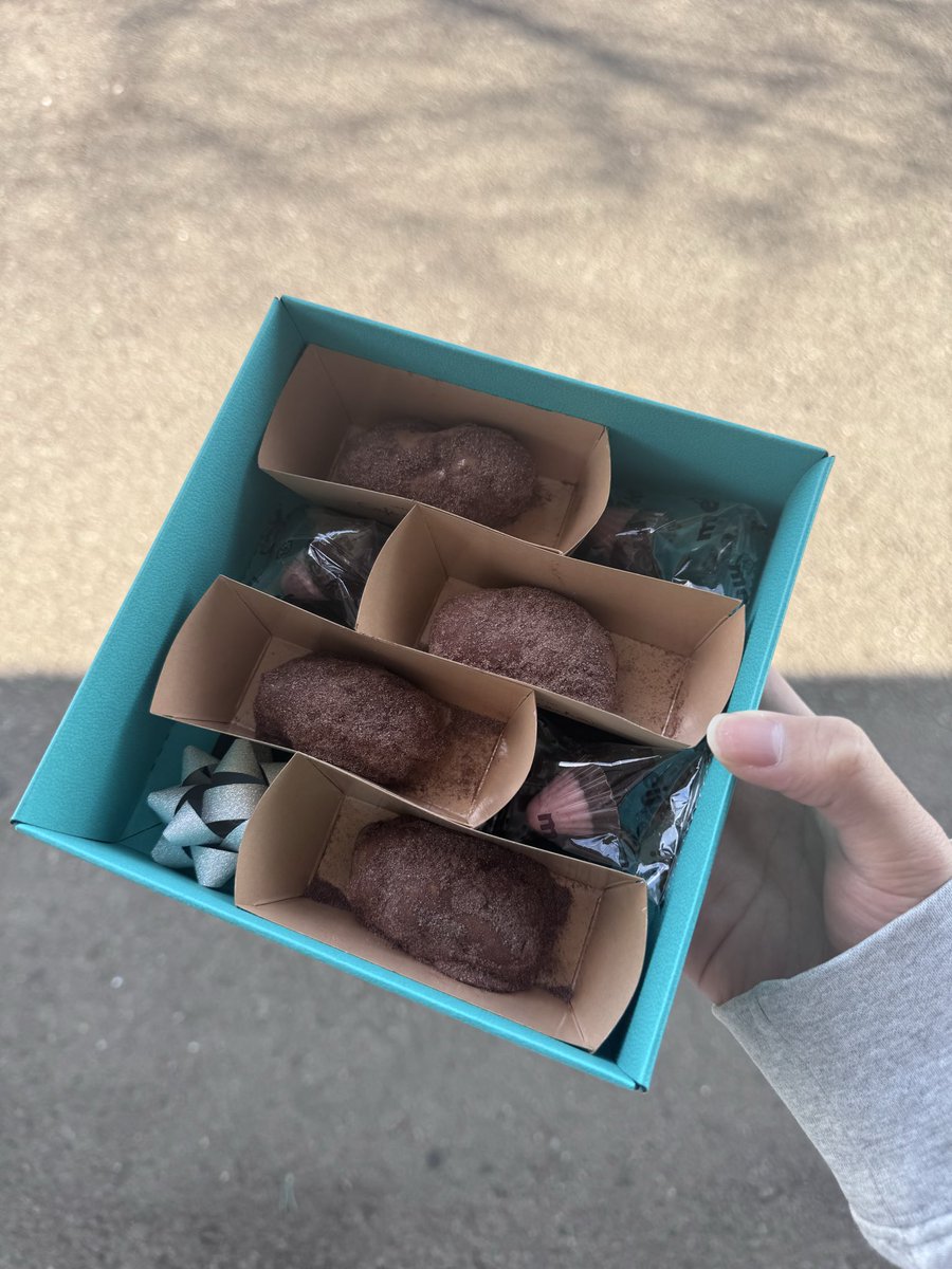 あおし tweet media