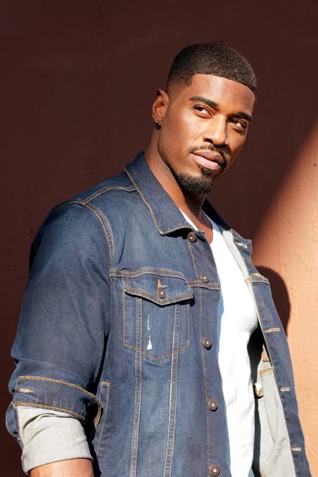 Smooth98.1FM tweet media