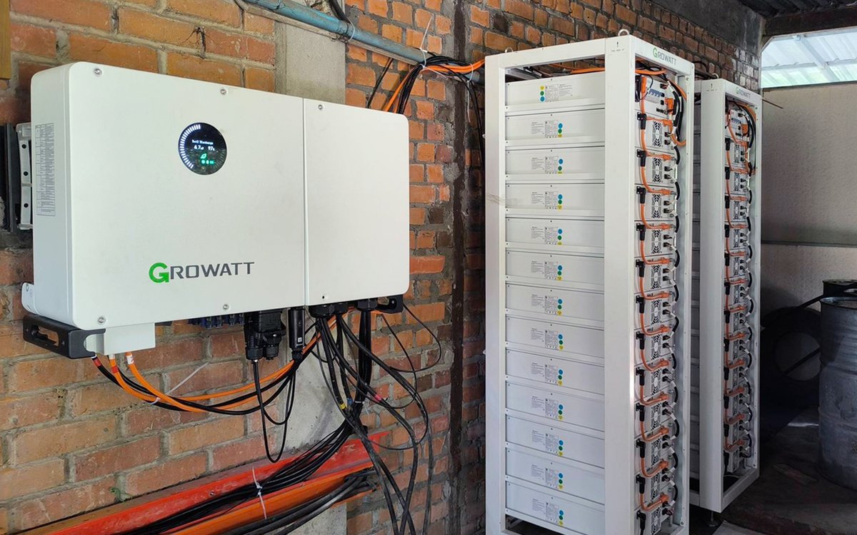 GrowattInverter's tweet photo. The HanThar Gardens Hotel in Myanmar is now powering its daily operations with the support of a 53.1 kWp rooftop solar + storage system. The system is powered by WIT 50K-XHU Hybrid Inverter + AXE 60H HV Battery. π¨
Learn more: https://t.co/O17nXfZB6j
#Growatt #SolarMyanmar https://t.co/54y1BwOh66