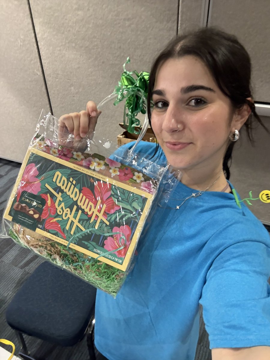 jadeaIab's tweet photo. working usa was so much fun!
I got to see all my old coaches dating back to 2014 and give every winning team their championship jackets!!!
Special shoutout to high intensity athletics from Hawaii for the goodie bag, I felt so appreciated and loved this weekend🥹🥹 https://t.co/awENdMQmmC