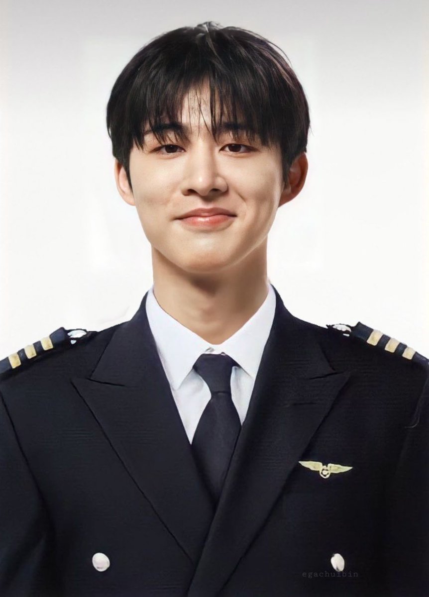 ikonttez's tweet photo. D-639 
hoy comienzas tu servicio militar, es tan dificil e irreal todo esto, me trae recuerdos tristes pero se que estaras bien, se que regresaras con bien y creeme que yo siempre te estare esperando aunque no me lo pidas 🥺🤍
@shxx131bi131 https://t.co/12myyeIp0q