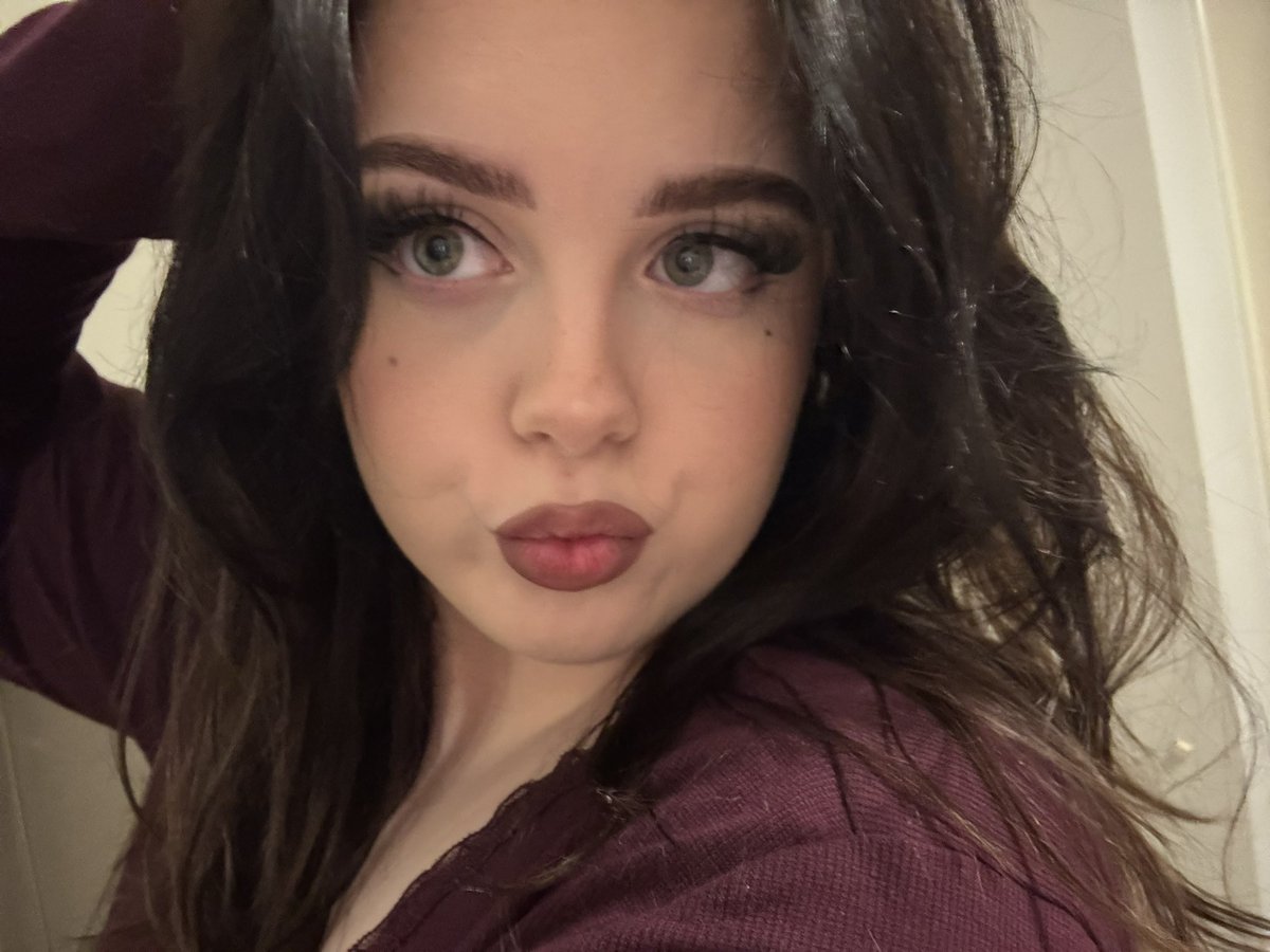 emma🤍 tweet media