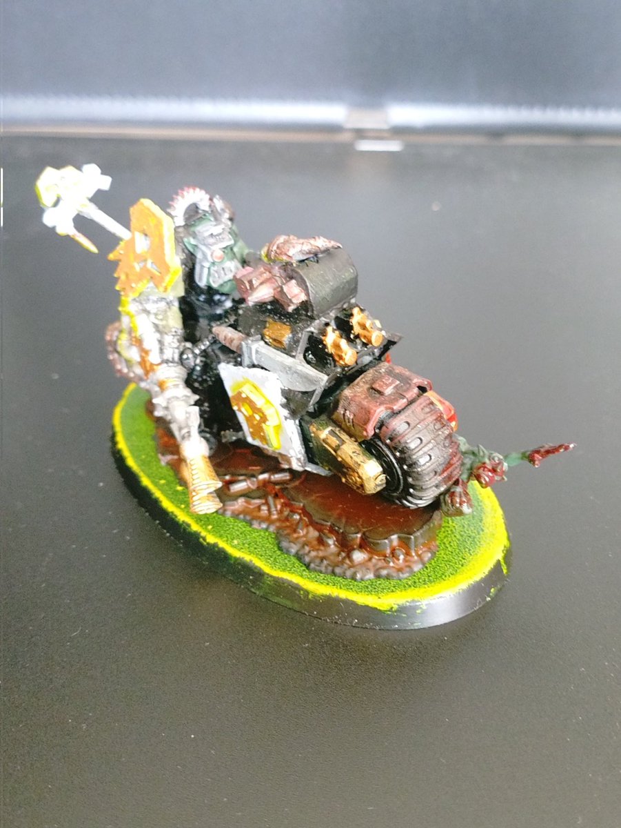 さしみ tweet media