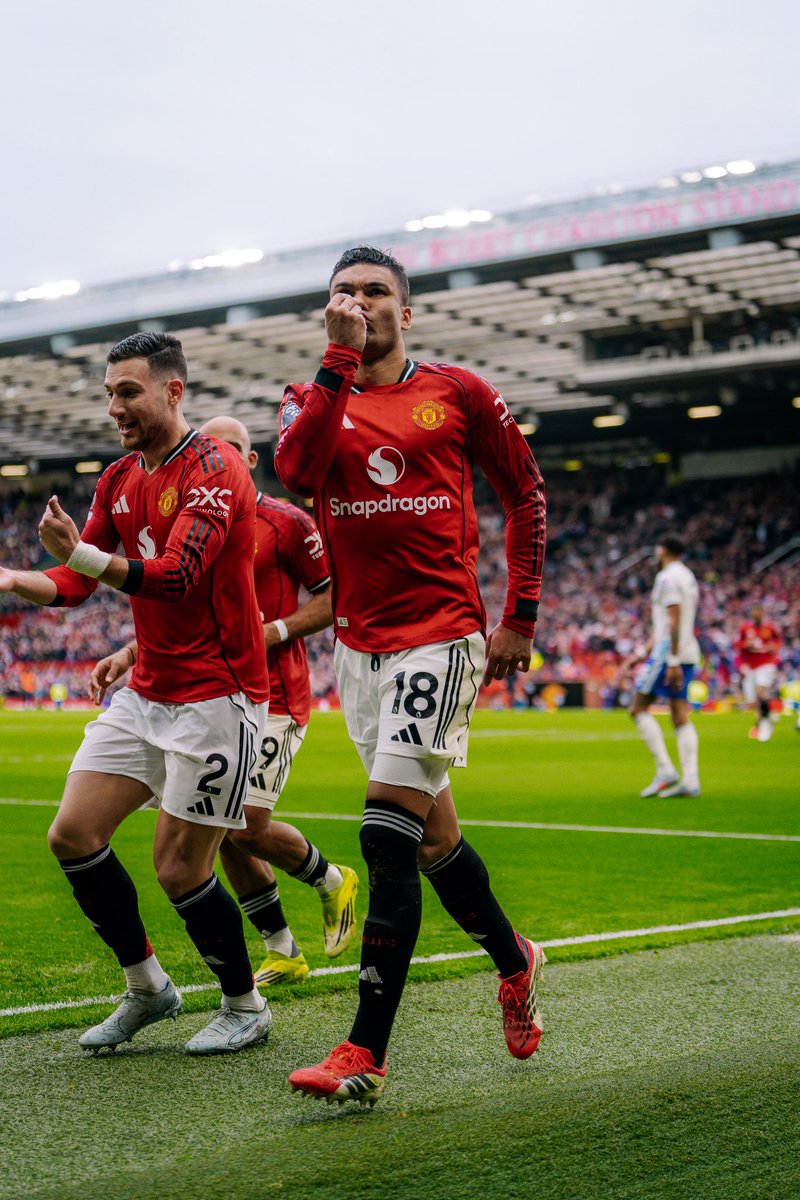 ManUtd_ID's tweet photo. Maknyus 😘 https://t.co/bnr5CrYvTU