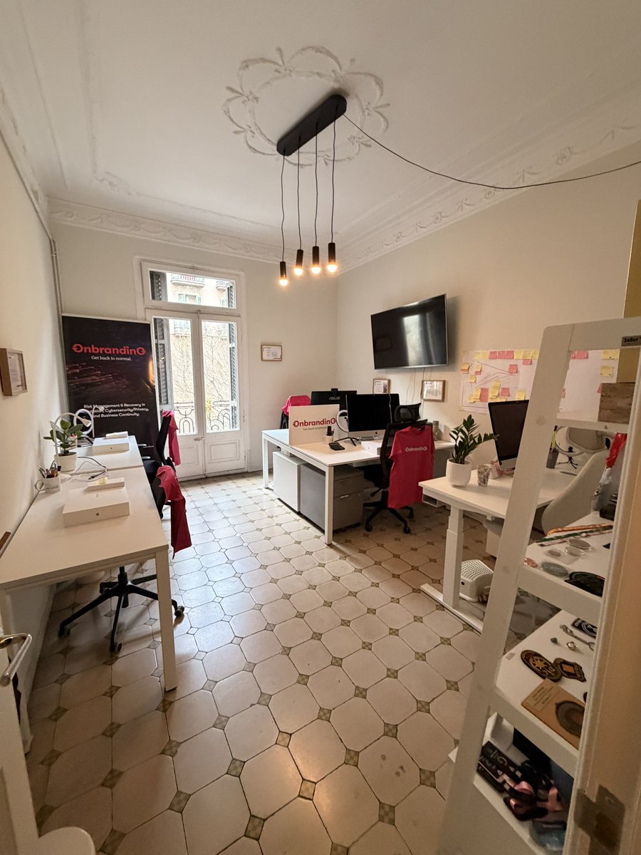 OnbrandinG tweet media