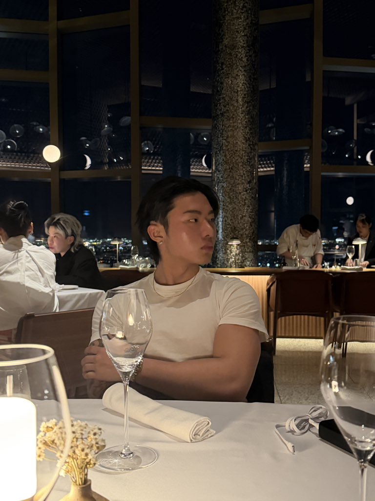 Rayston Heem tweet media