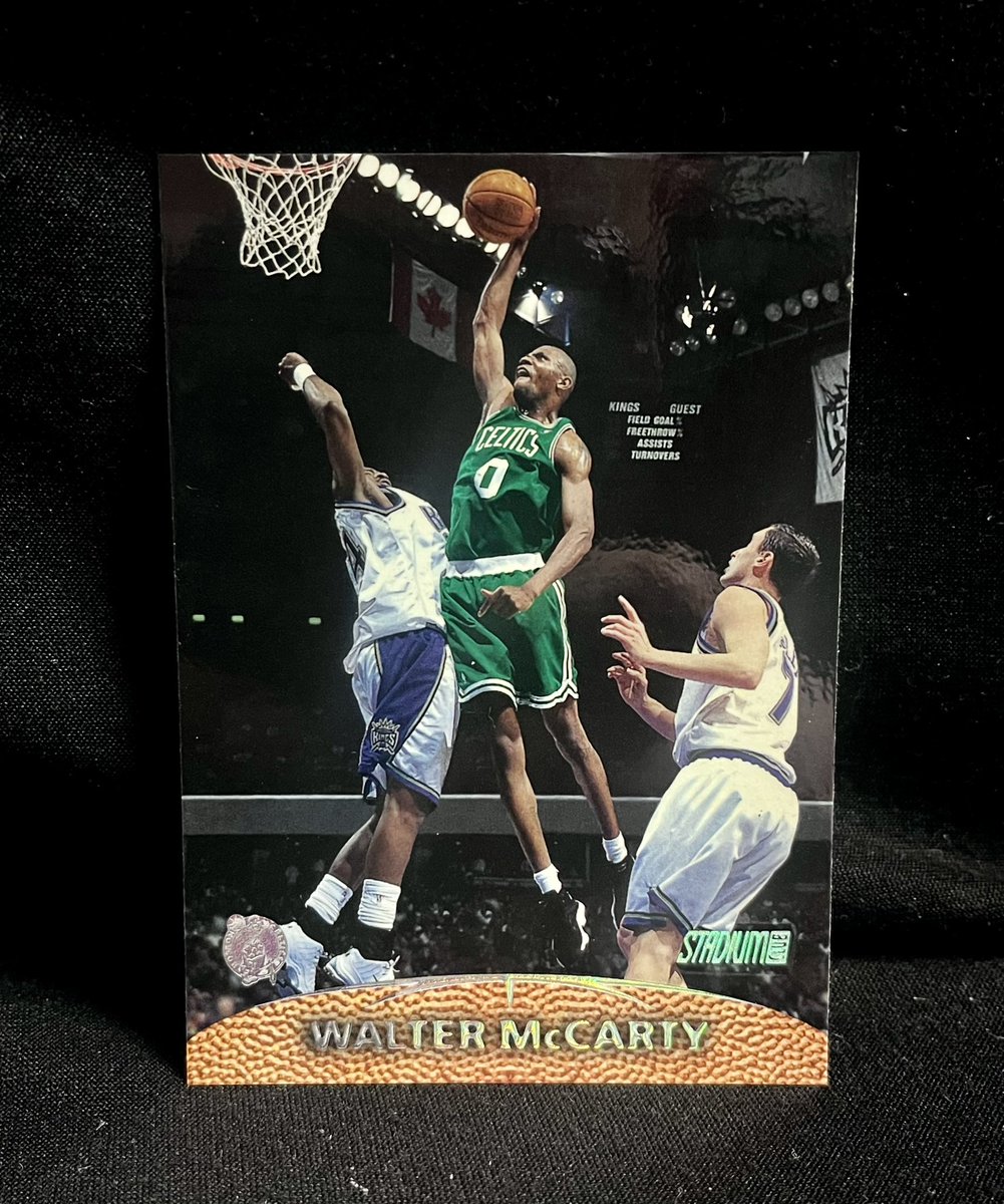 🏀 Les cartes du jour : 🏀

- David West / Hoops 2016-2017
- Walter McCarty / Topps Stadium Club 1999-2000