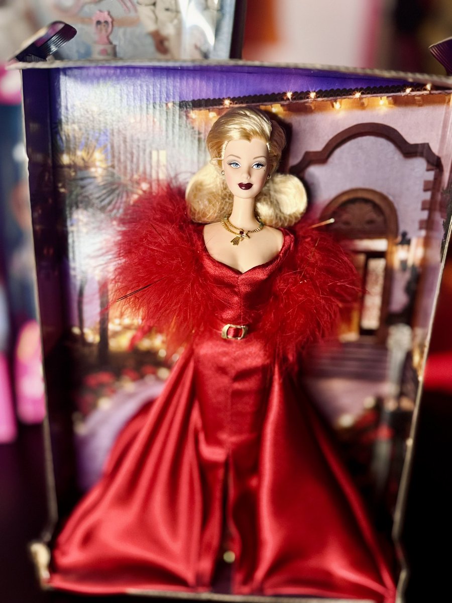 marioluna31's tweet image. Barbie está lista para la cena post - Oscar ✨

2001 Hollywood Cast Party™ Barbie® ✨🌟❣️ ¿La habías visto alguna vez? 🤍

#barbie #barbiecollector #hollywood #oscars #marioluna