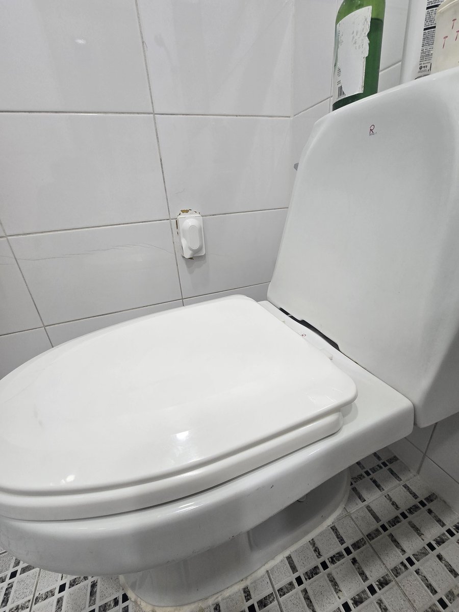 깜장우유 tweet media