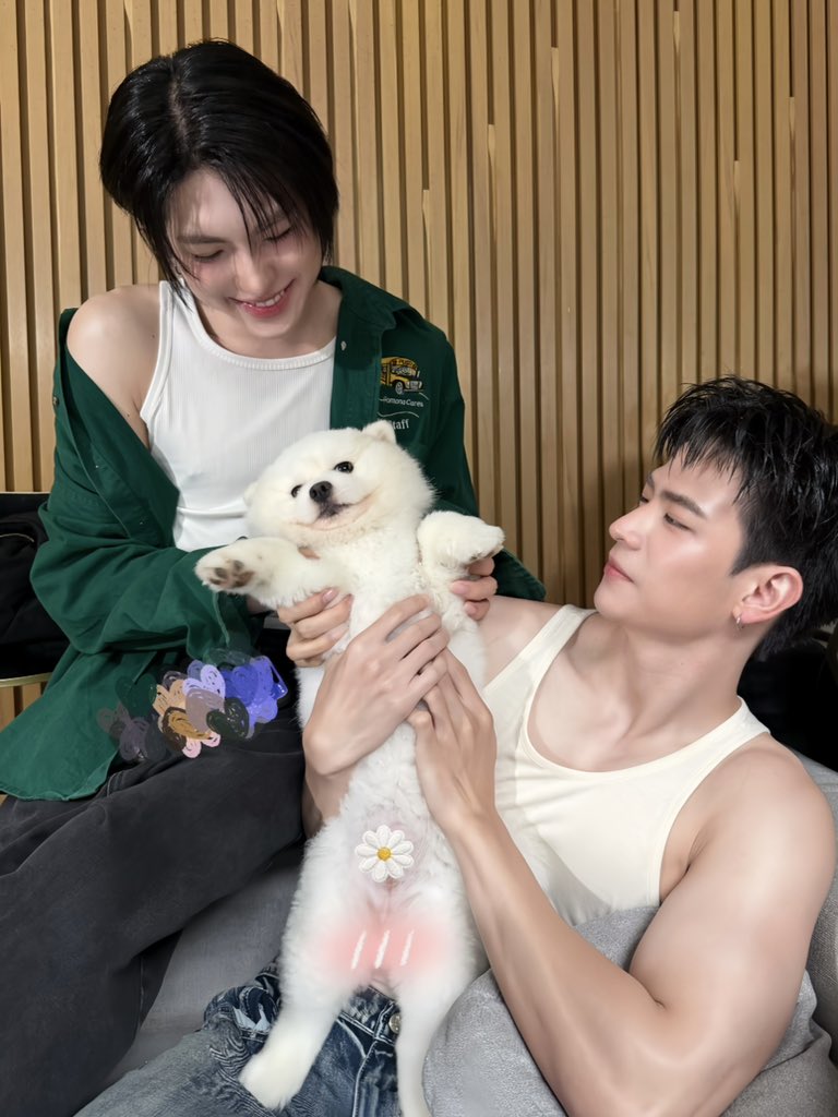 ป้ามาเลี้ยงหม๋าตี๋กล้าม ตัดขนมาใหม่ วันนี้รู้สึกว่าฮีเอ็นดูยัยคนสวยมาก ฟัดหม๋าเด็ก(วิปครีม)เสร็จอย่าลืมฟัดยัยหม๋าแก่(กว่า)เด้อ เอาให้ดังฟอด คงจะชื่นใจกันทั้งปาเท้ดดด  #LatteKim