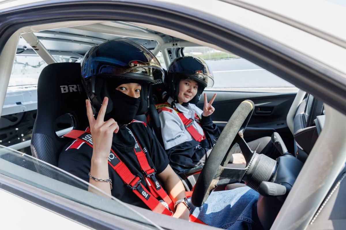 Chimon Official tweet media