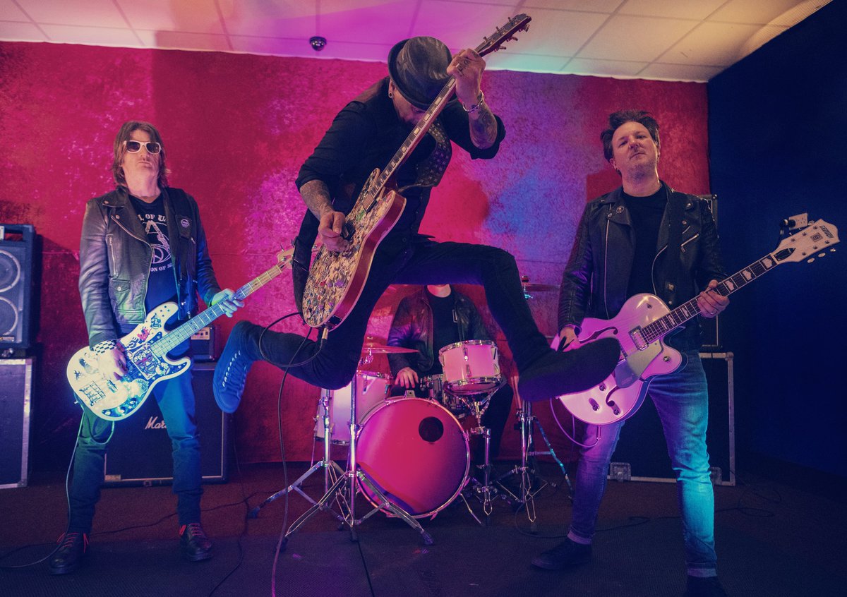 CJ Wildheart tweet media