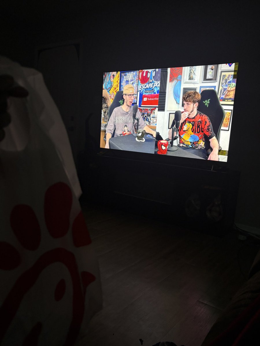 staygeeking tweet media