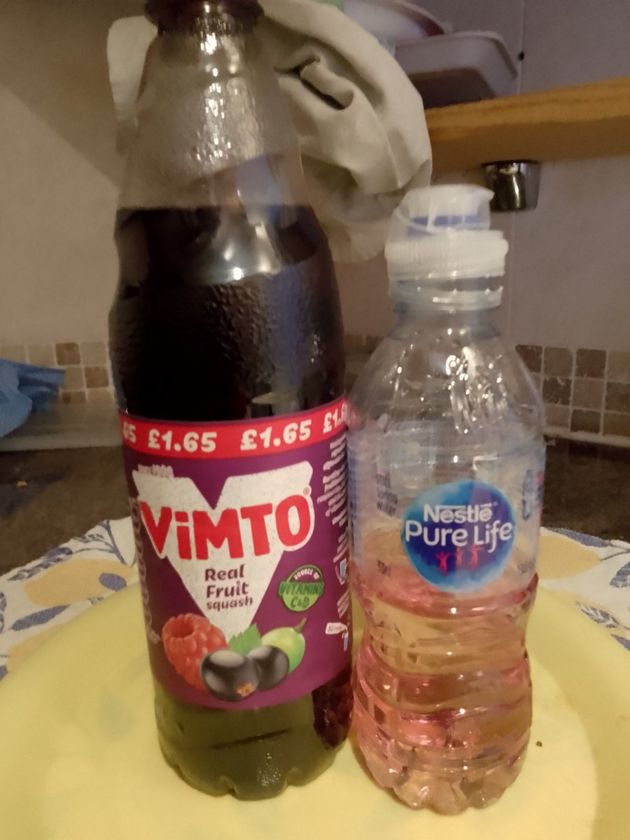 AndreaJackGoro's tweet image. Bought a multi pack of #Nestle water #ASDA getting smaller 300ml...like to had part #Vimto a few mouthfuls and there gone!
Usually buy the keg sz, better value, notice ASDA seem to sell bulk &amp;amp; not cater for less than a family of 4! 🙄