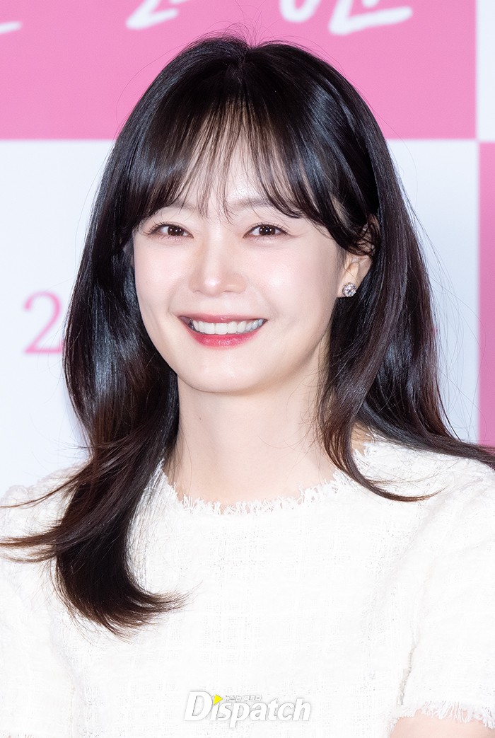 Looking beautiful as ever!

So Min attends the press preview of #18Youth which will be released this coming March 25th

#JeonSoMin #전소민
