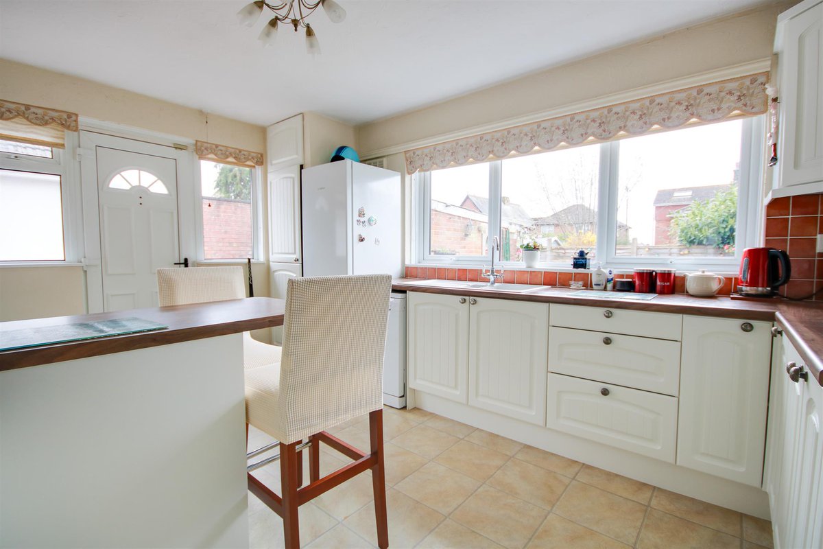 Field Palmer Estate Agents tweet media