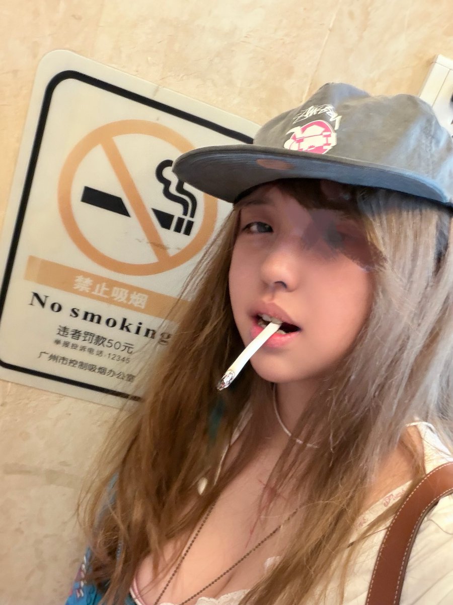 PasTTER* tweet media