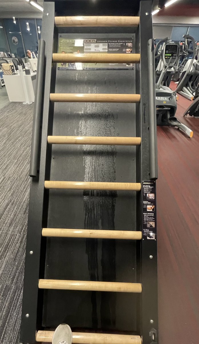 BowTiedPhys tweet media