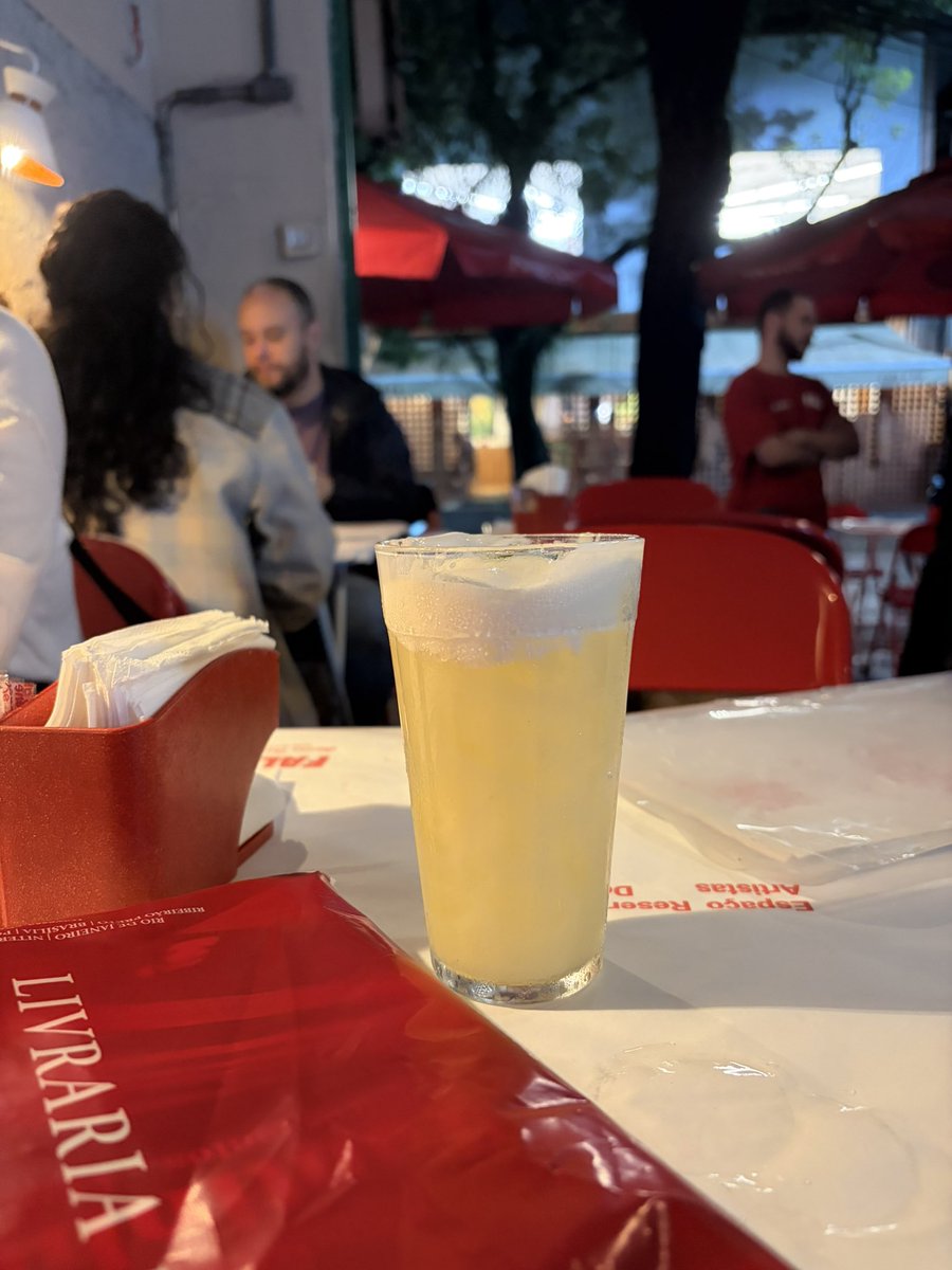 aimeeserafim's tweet photo. I had to come to Rio to solve some things. 
The things: https://t.co/14bQeWopUF