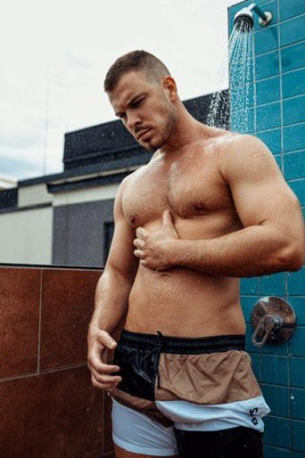 Leslie Star tweet media