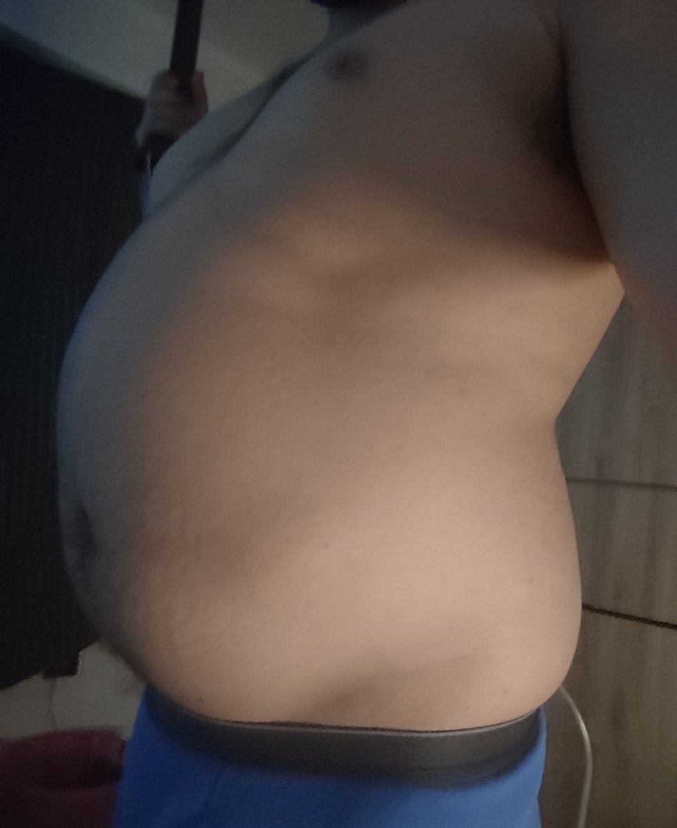 Maxballoon97 tweet media