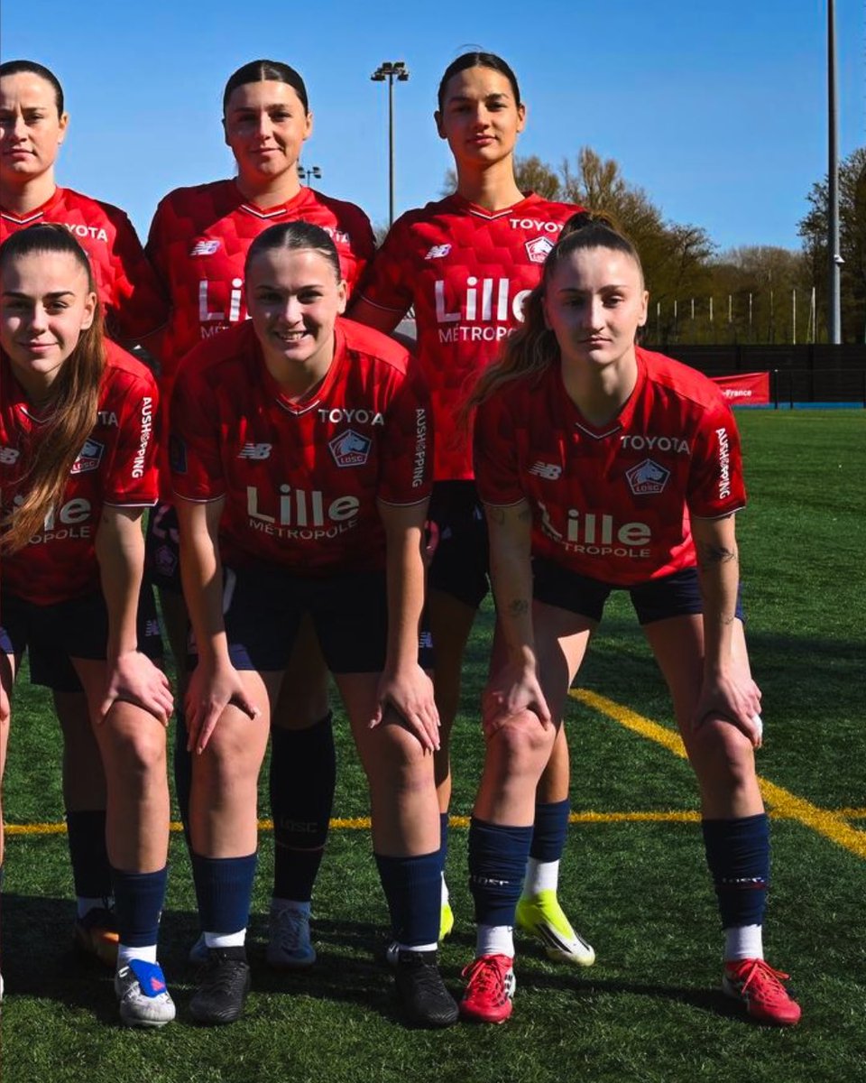 LOSC_Feminines's tweet photo. 𝑬𝑵𝑺𝑬𝑴𝑩𝑳𝑬 👊 https://t.co/ZWPJrELEes