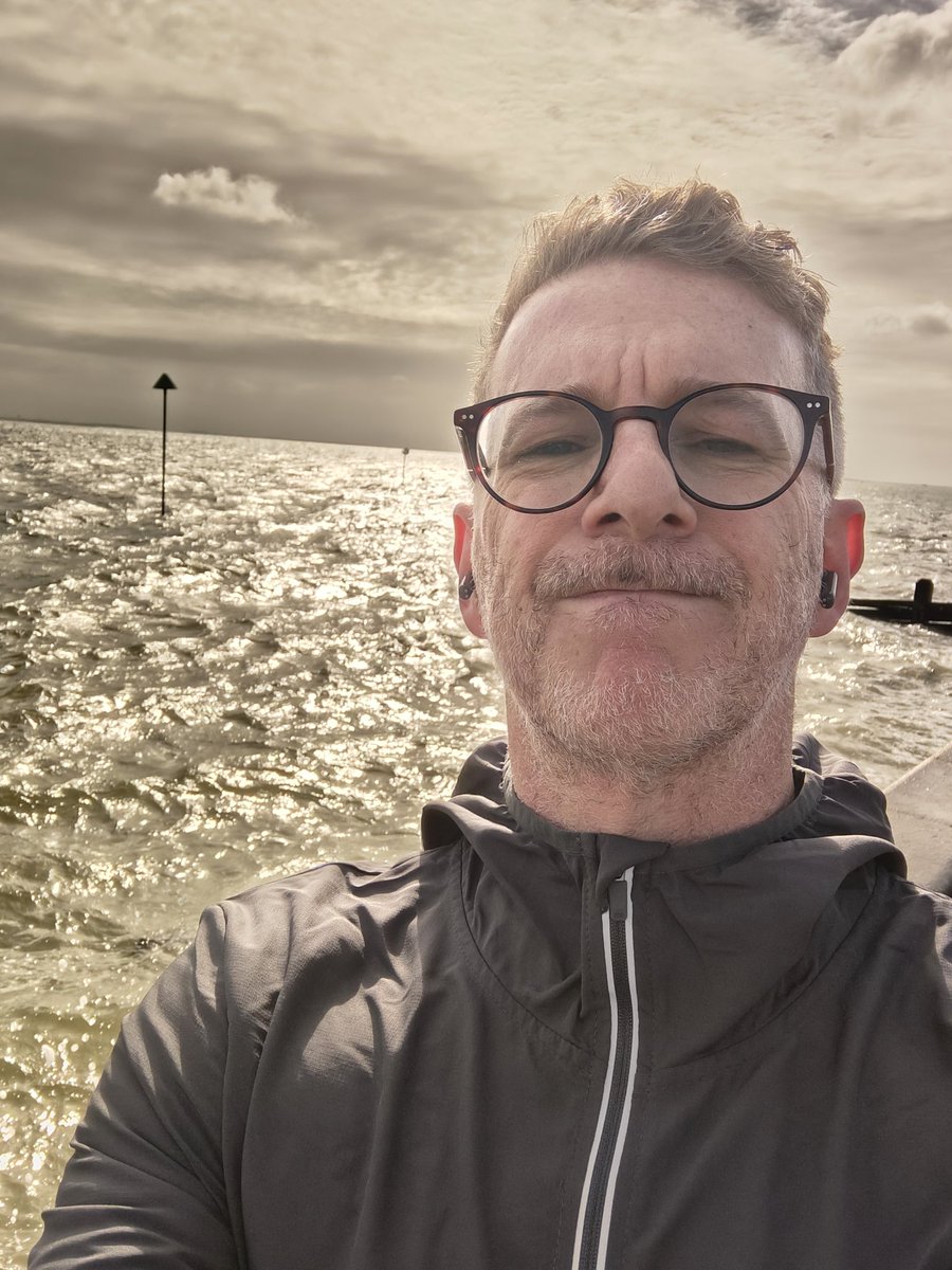 Andy Bush tweet media